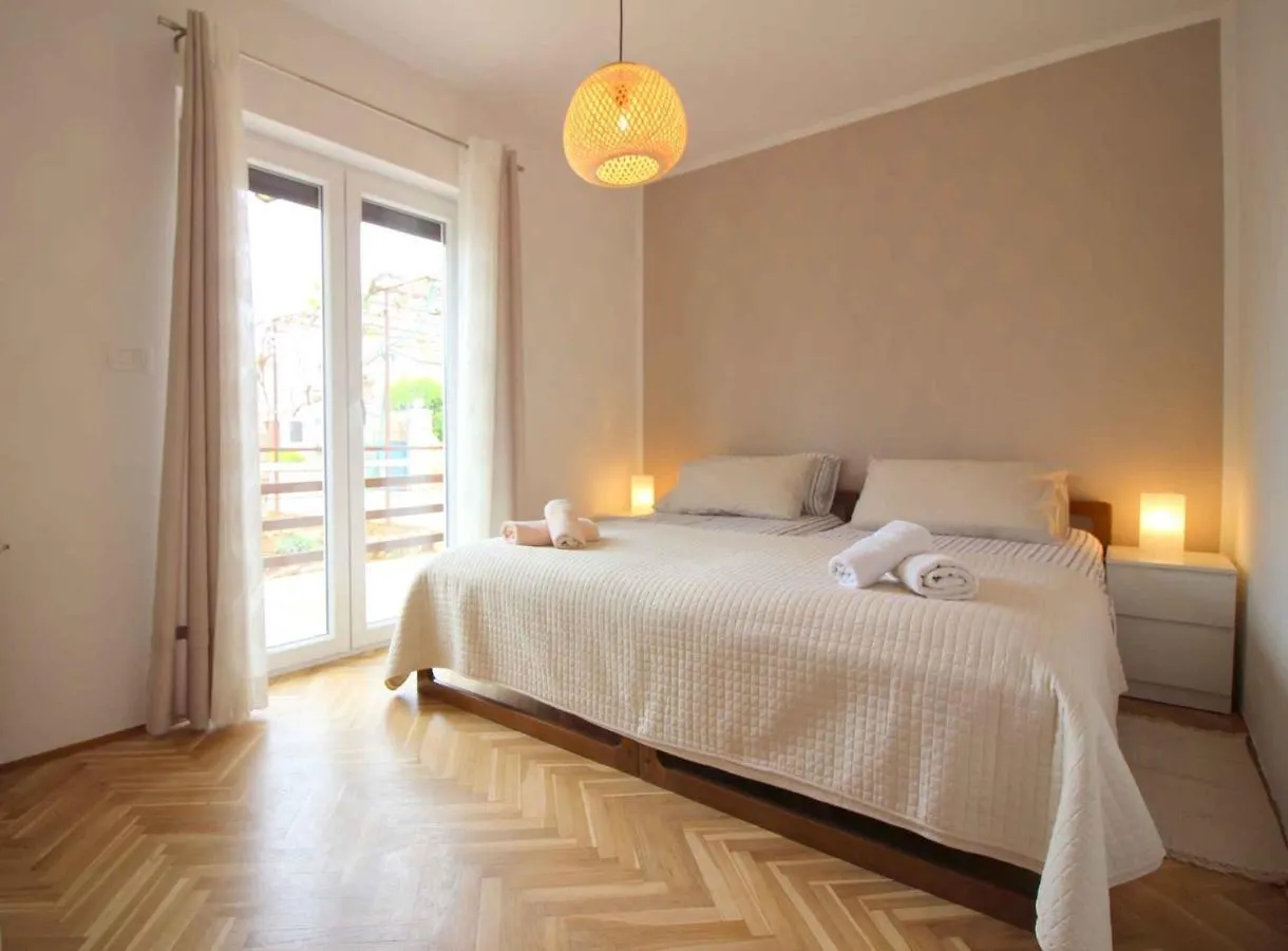 Apartments In Porec/Istrien 9923